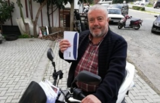 Alanyalı muhtardan evlere evrak servisi