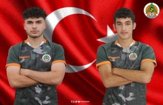 Alanyaspor'dan 2 futbolcu U19 Milli Takımı...