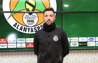 Alanyaspor Teknik Direktörü Farioli: “Pazar günü...