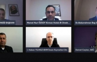 AÜ'de turizmde geleceğin teknolojileri konuşuldu