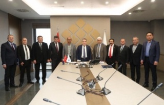 Başkan Böcek, Kırcamili muhtarları ağırladı