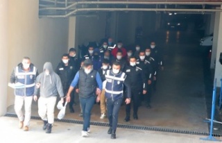 Eş zamanlı operasyonlarda 58 aranan şahıs yakalandı