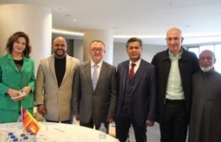 Fahri Konsolos Kamburoğlu’ndan muhteşem etkinlik