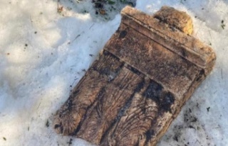 Jandarma, Roma Dönemi'ne ait 3 mezar taşı...