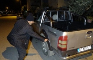 Park halindeki araçların lastiklerini patlatıp...