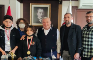 Şampiyonlardan Başkan Şahin'e ziyaret