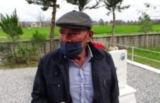 Şehit Sözleşmeli Er Cumali Gür, mezarı başında...