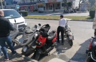 Tamiri tamamlanan motosiklet, çıkan yangında kullanılamaz...