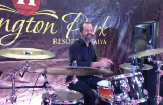 Ünlü isimlere ses sistemi kuran müzisyen kalp krizine...