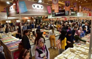 Usta yazarlar 4. Kepez Kitap Fuarı’nda