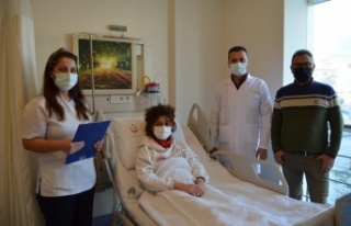 Alanya'da ağız mukozasından idrar yolu yapıldı