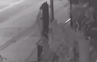 Alanya'da hırsız çaldığı bisikleti sürerek...