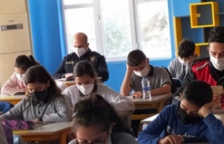Alanya İlçe Emniyet Müdürü Patat, öğrencilerle...