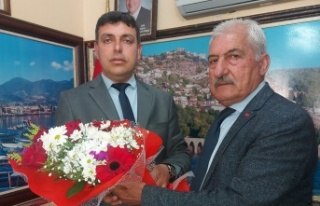 Alanya Pazarcılar Odası'nda devir teslim yapıldı