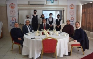 Alanyalı öğrenciler yörelere özgü yemekleri...