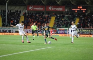 Alanyaspor evinde farklı kaybetti