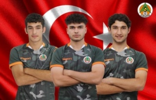 Alanyaspor'lu 3 isme milli davet