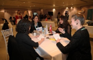 Antalya Genç Girişimciler Kampı başladı