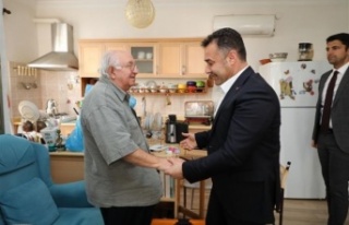 Başkan Yücel'den Yaşlılar Haftası ziyareti