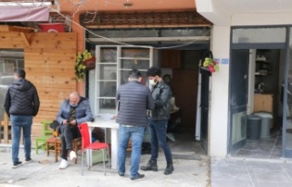 Komşularının haber alamadığı çaycı ölü bulundu