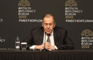 Lavrov: "Başkan Putin, Zelenskiy ile görüşebilir,...