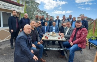 'Maxim'in karşısında taksicimin yanındayım'