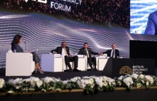 Stoltenberg: "Ukrayna'nın güç ve cesaretini...