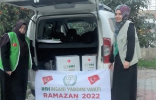 Alanya İHH Ramazan Paketi dağıttı
