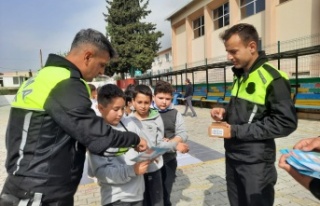 Alanya’da jandarmadan öğrencilere trafik eğitimi