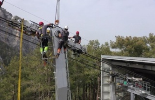 Antalya'da 4 bin 350 metre uzunluğundaki teleferiğin...