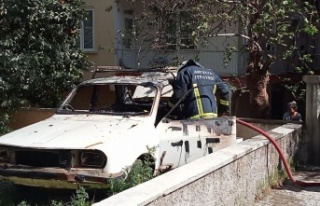 Antalya’da araç yangını