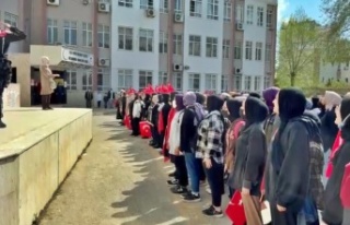 Antalya’da ‘kavga’ ihbarına giden polislere...