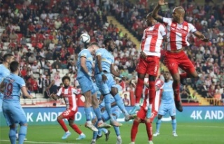 Antalyaspor, yenilmezlik serisini 12 maça çıkardı