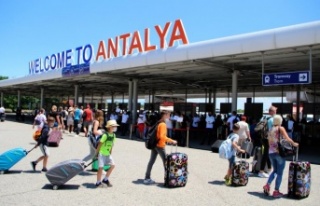 Antalya’ya hava yoluyla gelen turist sayısı 1...