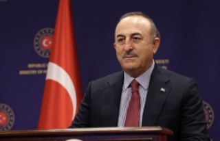 Bakan Çavuşoğlu'ndan Rus turist müjdesi