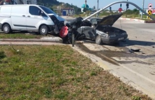 Banka para nakil aracı kaza yaptı: 4 yaralı