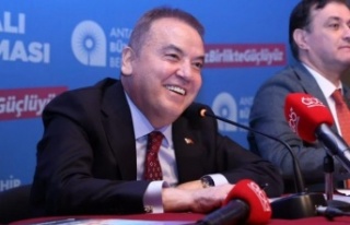 Başkan Böcek yerel basına sırtını döndü