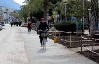 Bisiklet yolunda son rötuşlar yapılıyor