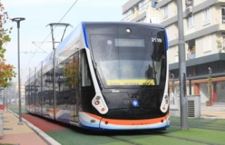 Büyükşehir’e ait toplu ulaşım araçları 23...