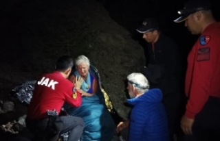 Dağda mahsur kalan Hollandalı turistleri JAK kurtardı