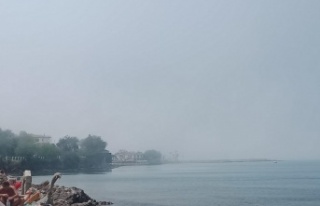 Denizin üzerindeki toz taşınımı yangın ihbarı...