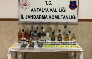 Evinde sahte içki üretirken yakalandı