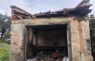 Gelidonya Feneri çöplüğe döndü