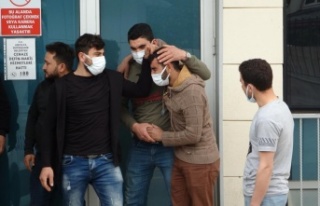 Kamyonun altında can veren küçük kızın cenazesi...