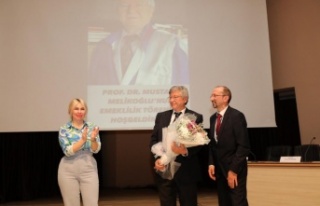 Prof. Dr. Mustafa Melikoğlu törenle emekli oldu