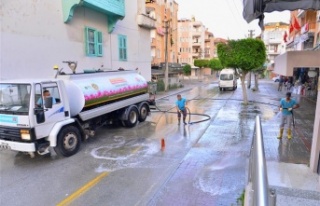 Temizlik işlerinden hummalı bayram temizliği