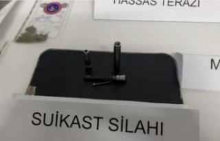 Uyuşturucu tacirlerinin üzerinde suikast tabancası...