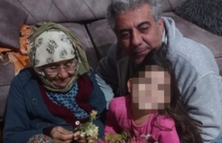 Yaya geçidinde motosikletin çarptığı kadın hastanede...