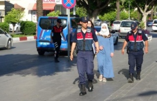 2 yaşındaki bebeğini bıçaklayarak öldüren anne...