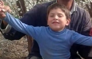 9 yaşındaki çocuk serinlemek için girdiği gölette...